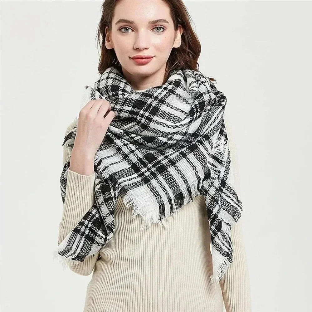 โ๏ธ 3/$17 Plaid Blanket Scarf Big Oversized Tartan Shawl Wrap Black White Women